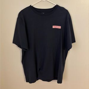 Mens Vineyard Vines T-shirt size medium